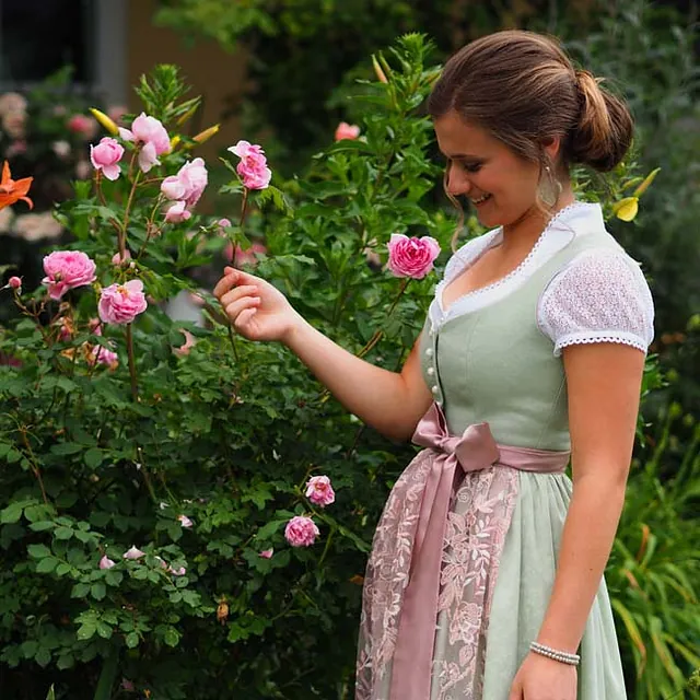 Festtagsdirndl in Salzburg