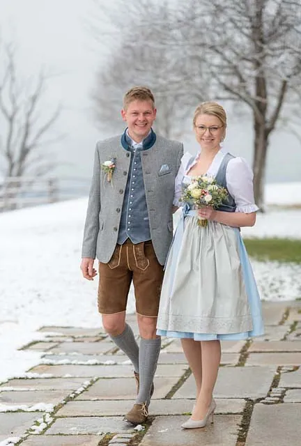 Hochzeitsdirndl und Brautmode in Salzburg